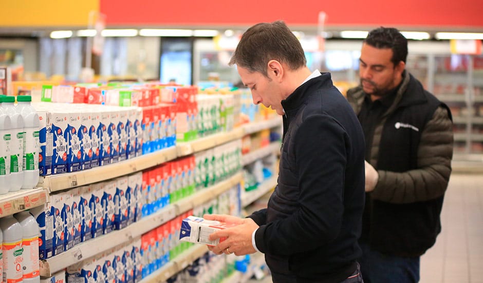 FERNANDO GRAY SUPERVISÓ EL CUMPLIMIENTO DE PRECIOS EN UN MERCADO DE LUIS GUILLÓN