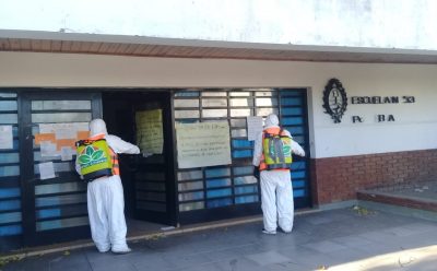 OPERATIVOS DE DESINFECCIÓN EN ESCUELAS Y BANCOS ECHEVERRIANOS