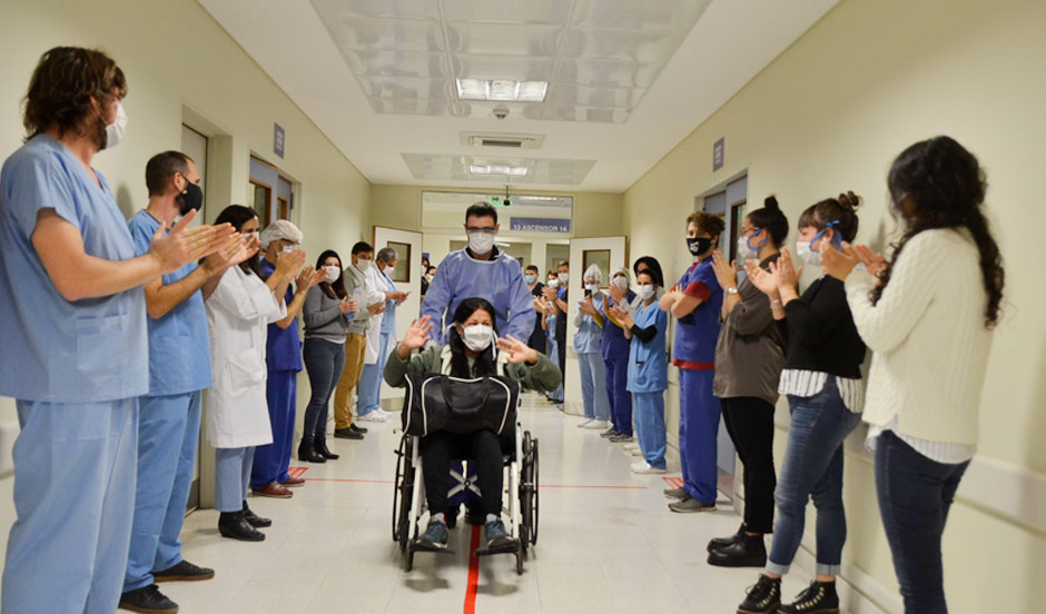 Fue dada de alta la primera paciente con COVID atendida en el Hospital del Bicentenario de Esteban Echeverría