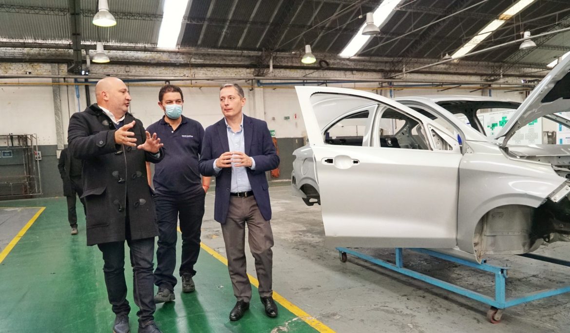 FERNANDO GRAY RECORRIÓ JUNTO CON AUTORIDADES NACIONALES LA EMPRESA TREVES