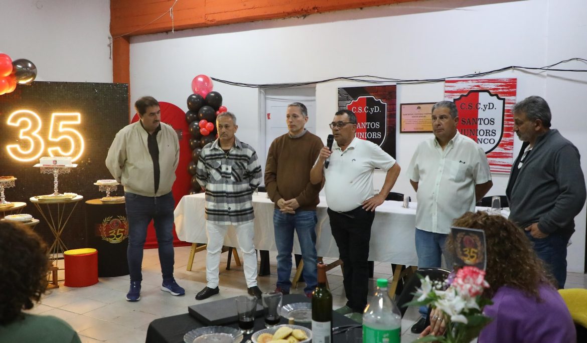 9 DE ABRIL: FERNANDO GRAY PARTICIPÓ DEL 35° ANIVERSARIO DEL CLUB SOCIAL, CULTURAL Y DEPORTIVO SANTOS JUNIORS