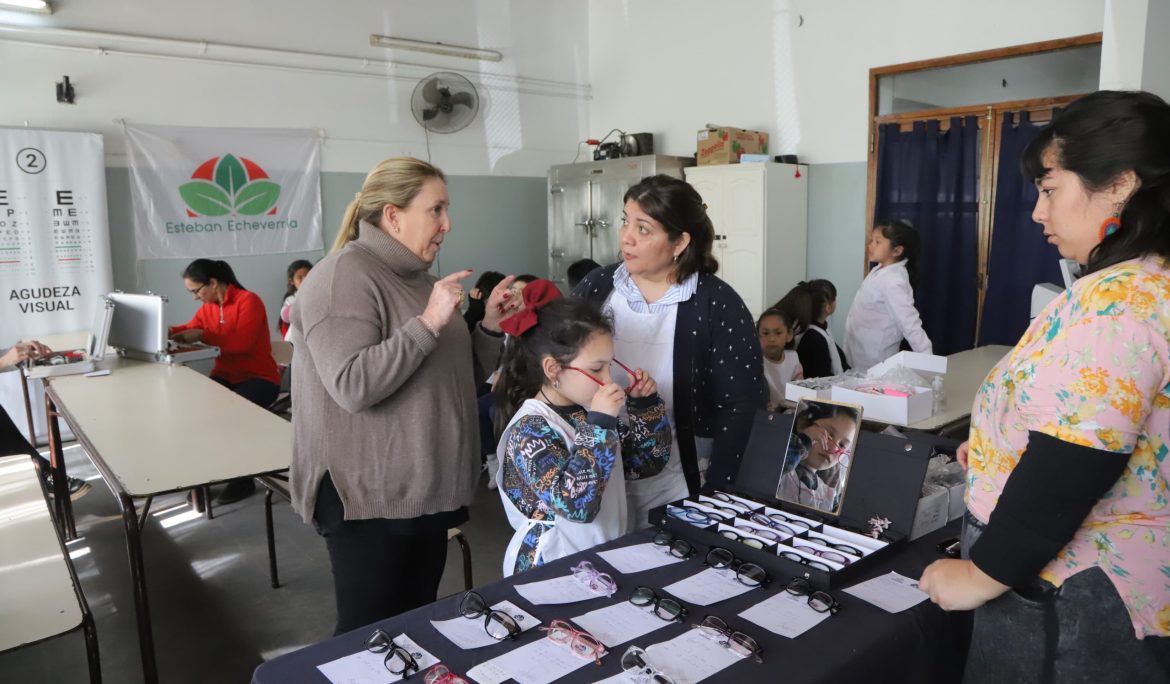 PROGRAMA OFTALMOLÓGICO ECHEverRÍA: CONTROLES VISUALES EN LA ESCUELA PRIMARIA N° 30 DE 9 DE ABRIL