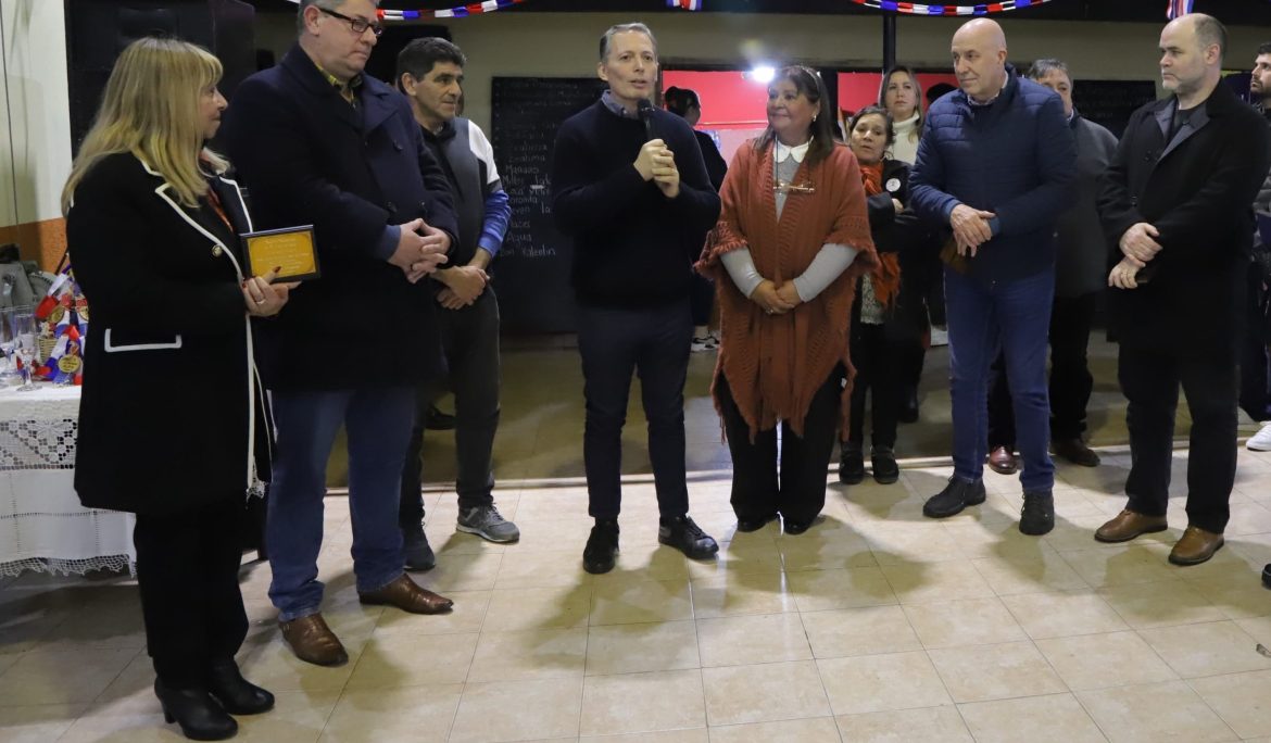 FERNANDO GRAY PARTICIPÓ DEL 35° ANIVERSARIO DEL CENTRO DE RESIDENTES PARAGUAYOS DE EL JAGÜEL