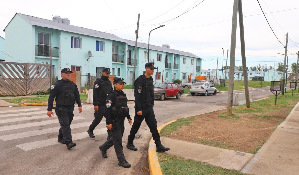 AVANZAN LOS OPERATIVOS DE SEGURIDAD DE LA FBA EN MONTE GRANDE SUR