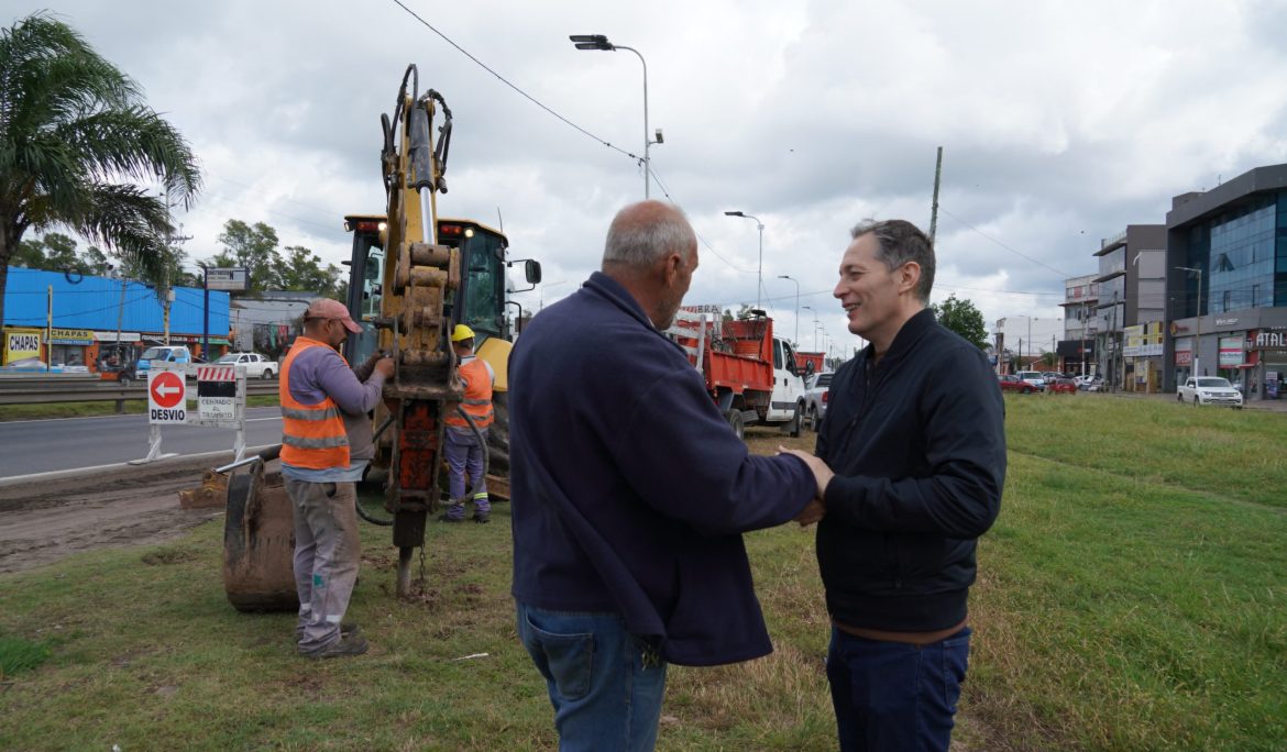 CANNING: FERNANDO GRAY RECORRIÓ LAS OBRAS DE REPAVIMENTACIÓN DE LA AVENIDA MARIANO CASTEX (RUTA PROVINCIAL 58)