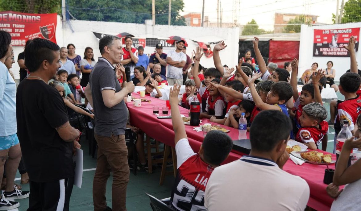 FERNANDO GRAY PARTICIPÓ DEL FESTEJO POR LOS 36 AÑOS DEL CLUB CULTURAL, SOCIAL Y DEPORTIVO SANTA MARÍA