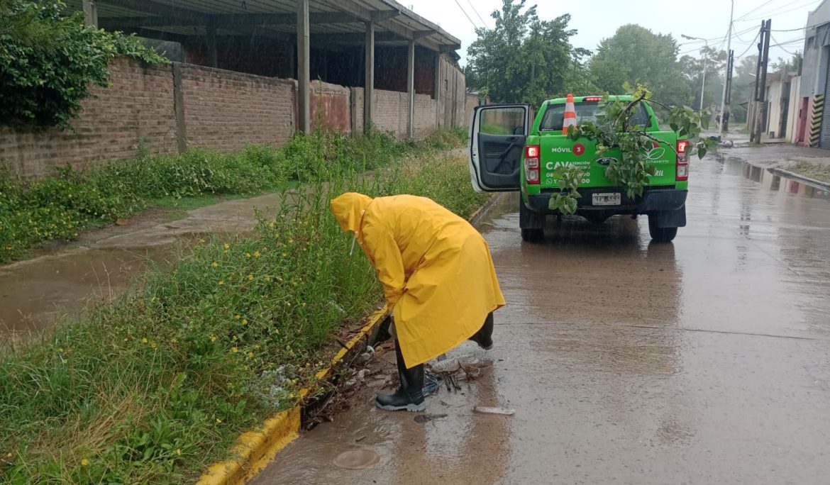 EL MUNICIPIO REALIZÓ TRABAJOS DE SANEAMIENTO Y LIMPIEZA EN EL DISTRITO