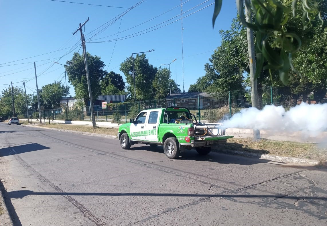 OPERATIVOS DE FUMIGACIÓN EN PLAZAS Y PARQUES DEL DISTRITO