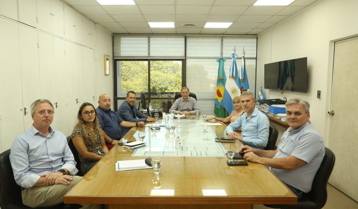 FERNANDO GRAY SE REUNIÓ CON REPRESENTANTES DEL COLEGIO DE MARTILLEROS