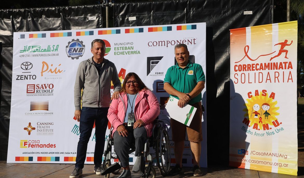 FERNANDO GRAY PARTICIPÓ DEL ACTO INICIAL DE LA 12ª CORRECAMINATA SOLIDARIA DE CASA M.A.N.U.