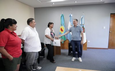 FERNANDO GRAY SE REUNIÓ CON INTEGRANTES DEL CENTRO DE RESIDENTES PARAGUAYOS EMILIANO R. FERNÁNDEZ 