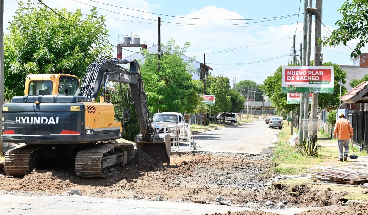 OBRAS DE BACHEO EN EL JAGÜEL