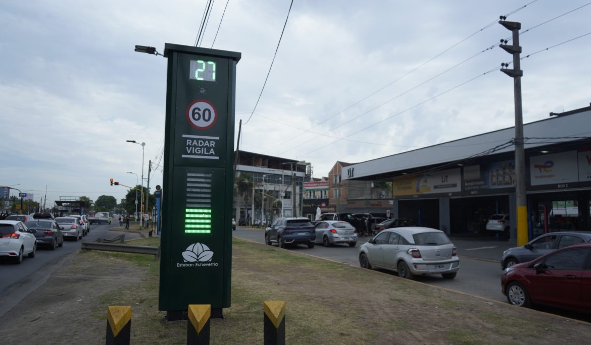 EL MUNICIPIO RENOVÓ LOS TÓTEMS INDICADORES DE VELOCIDAD EN EL DISTRITO