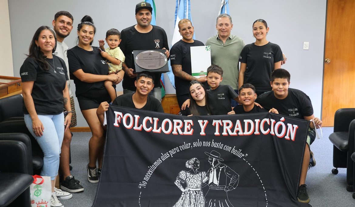 FERNANDO GRAY RECIBIÓ A INTEGRANTES DEL BALLET FOLCLORE Y TRADICIÓN