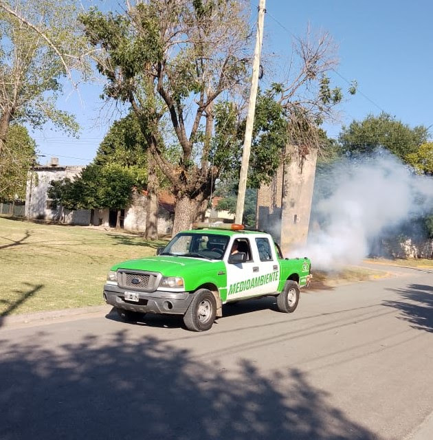 AVANZAN LAS TAREAS DE FUMIGACIÓN EN EL DISTRITO Copy