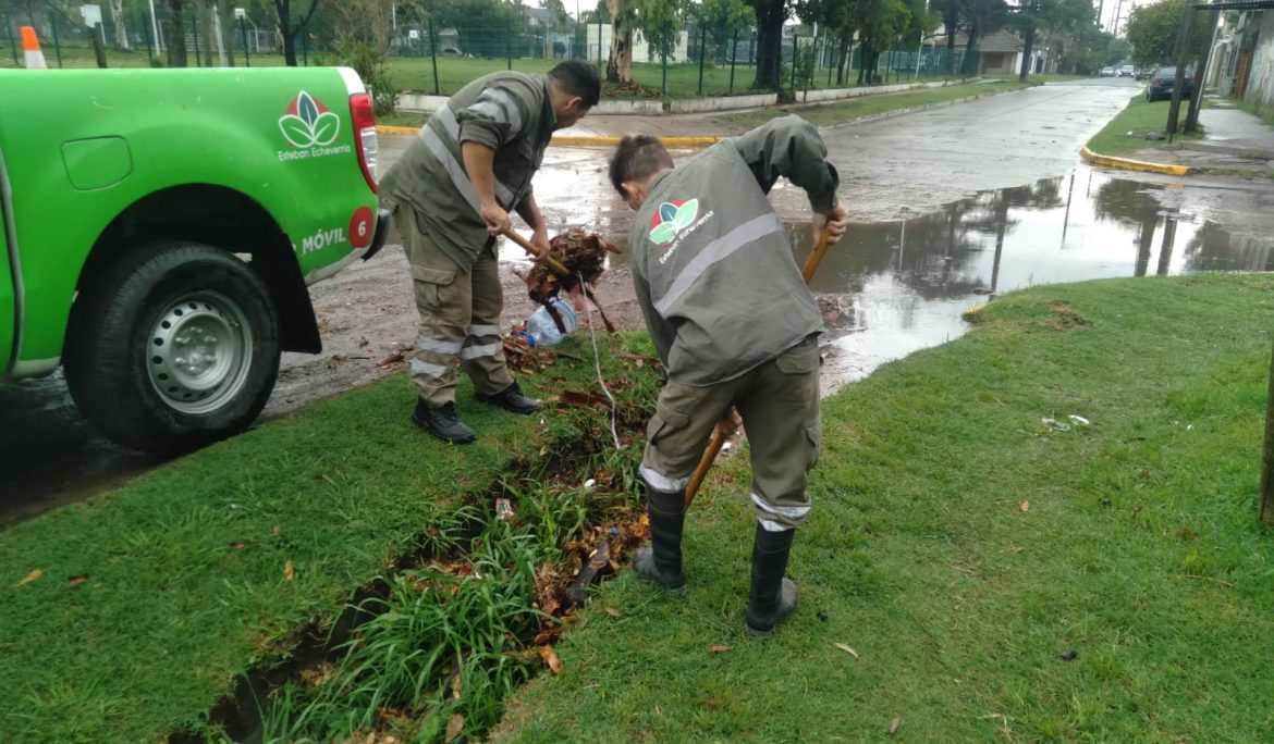 AVANZAN LOS TRABAJOS DE SANEAMIENTO EN EL DISTRITO LUEGO DE LAS INTENSAS LLUVIAS 