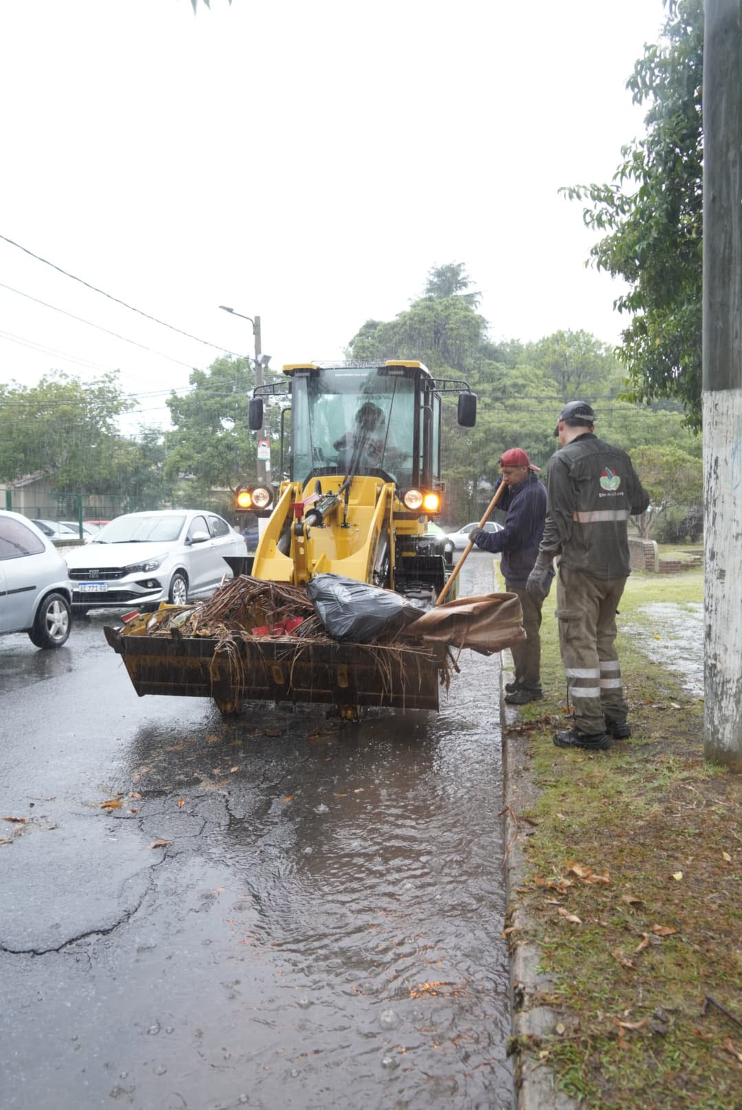 EL MUNICIPIO DESPLEGÓ UN OPERATIVO DE LIMPIEZA Y SANEAMIENTO